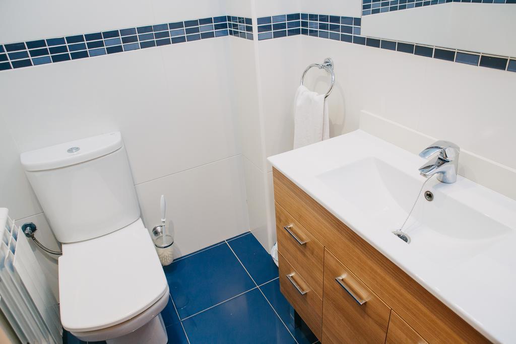 Apartamentos Navas Barcelone Extérieur photo
